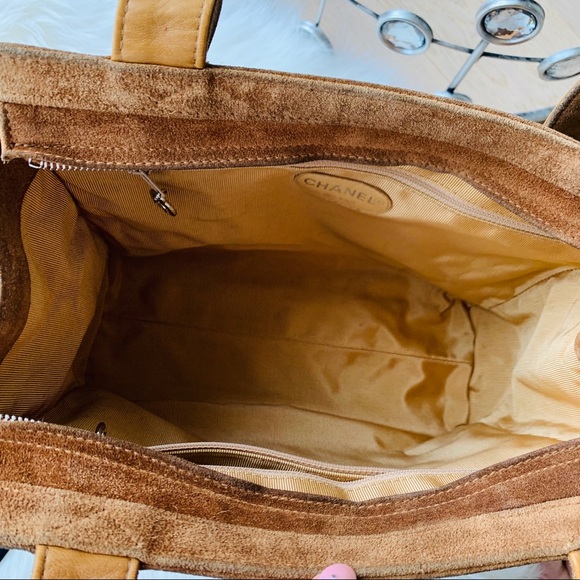 EXTRA PICTURES of Sand Suede Chanel bag - Picture 2 of 5